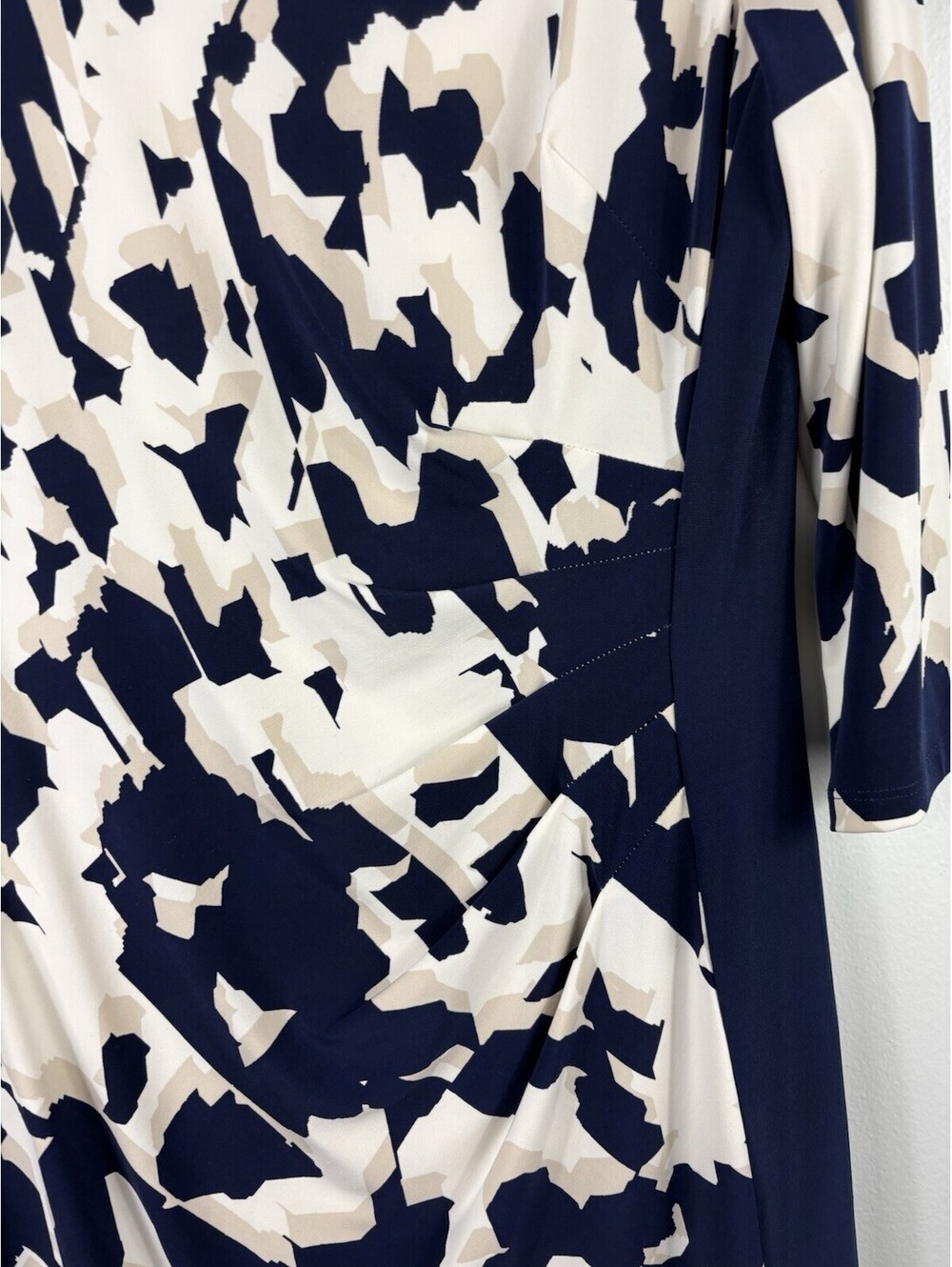 Lauren Ralph Lauren Sheath Dress Sz 14 Navy White Abstract Print 3/4 Sleeves - Picture 2 of 5